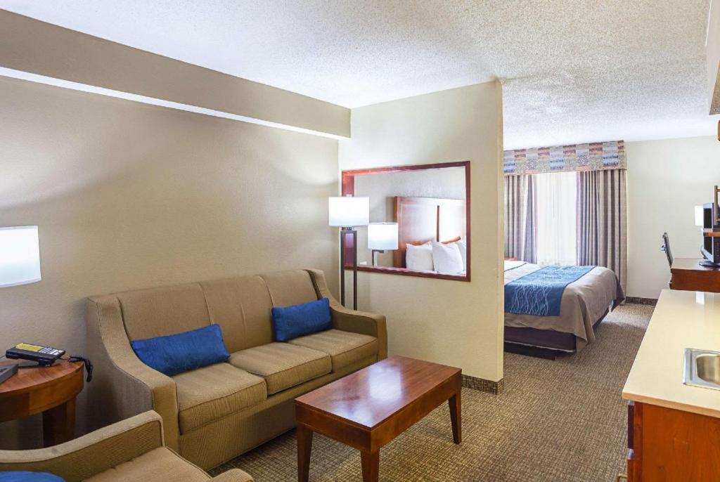 Comfort Inn Lincoln I-80 Exterior photo