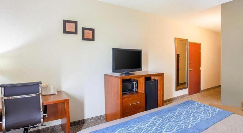 Comfort Inn Lincoln I-80 Exterior photo