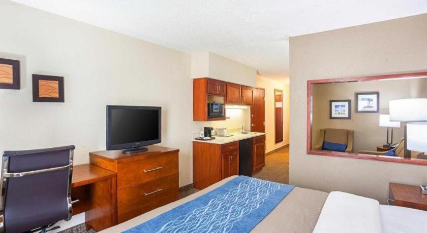 Comfort Inn Lincoln I-80 Exterior photo